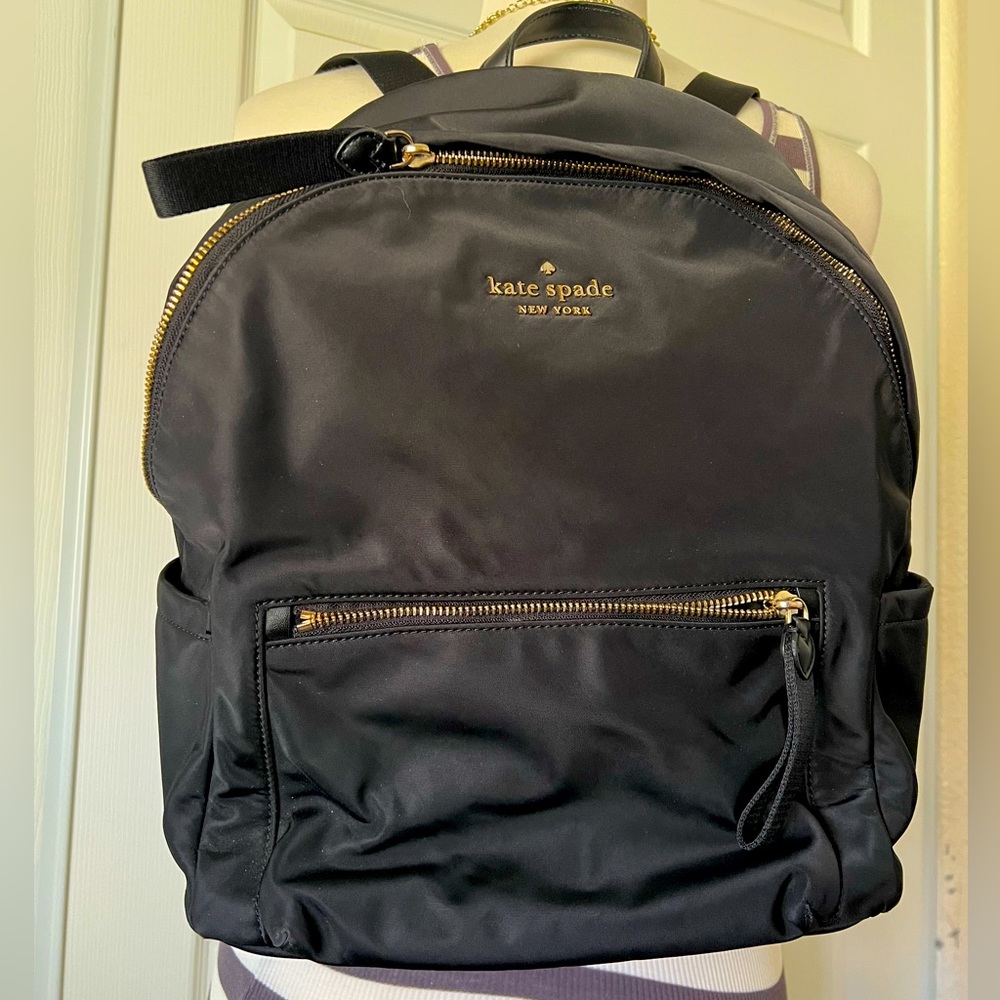 KATE♠️SPADE “Chelsea Medium Backpack” w/ •FREE• KATE♠️SPADE Yellow Bangle!! 💛 - Picture 3 of 10